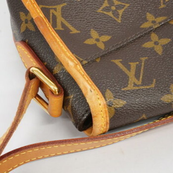 Louis Vuitton Monogram Menilmontan Shoulder Bag - Picture 8 of 12